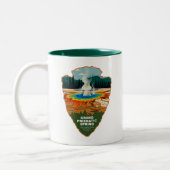 Grand Prismatic Spring Yellowstone Arrowhead Zweifarbige Tasse (Links)