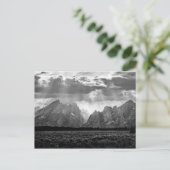 Grand Teton Mountain Range in Schwarz und Weiß Postkarte (Stehend Vorderseite)