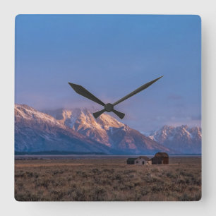 Grand Teton Mountain und Prairie Quadratische Wanduhr