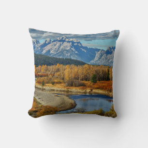 Grand Teton Mountains River View im Herbst Kissen