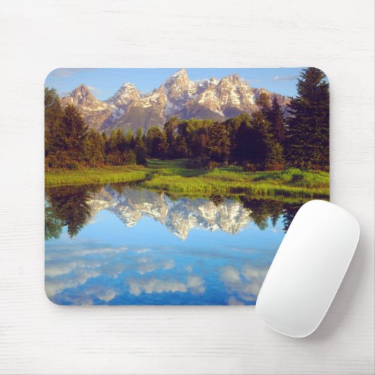 Grand Tetons, die im Fluss Snake reflektieren Mousepad (Mit Mouse)