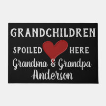 Grandkinder verspotteten hier vor der Tür