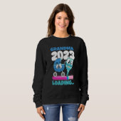 Grandma 2023 Loading 2 Sweatshirt (Vorne ganz)