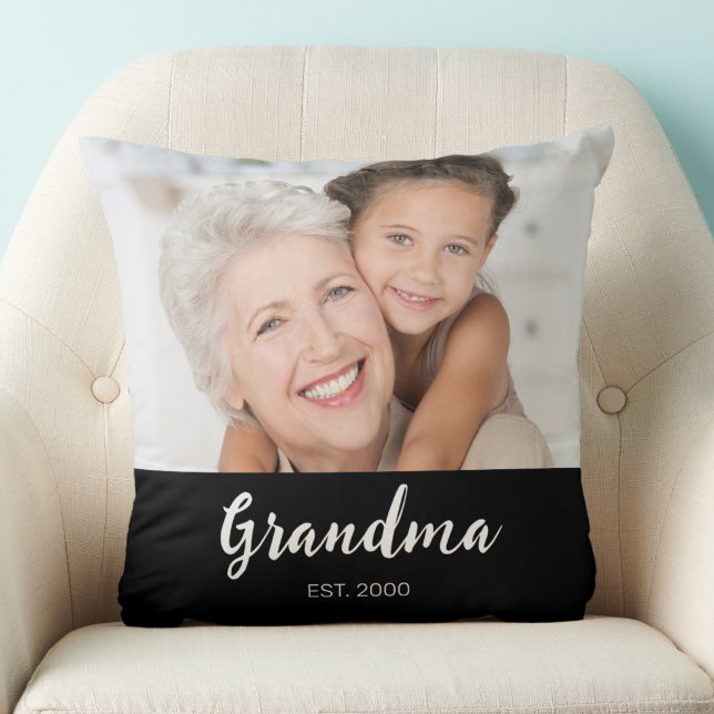 Grandma Established Modern Script Photo Kissen (Von Creator hochgeladen)