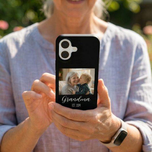 Grandma Established Photo White Script Text iPhone 16 Hülle