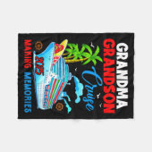 Grandma Grandson Cruise 2025 Memories Christmas Fa Fleecedecke (Vorderseite (Horizontal))