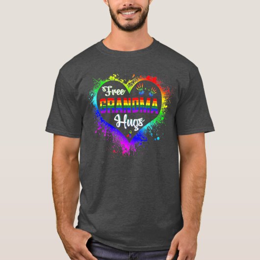 Grandma Hugs LBGT Herzrasenbogen Gay Pride T-Shirt (Vorderseite)