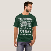 Grandma Loves Her Grandkids  Pottery  Grandma T-Shirt (Vorne ganz)