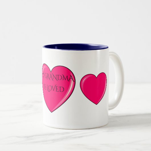 GRANDMA mit rosa Herzen Kaffee oder Tee Tasse. Zweifarbige Tasse (VorderseiteRechts)