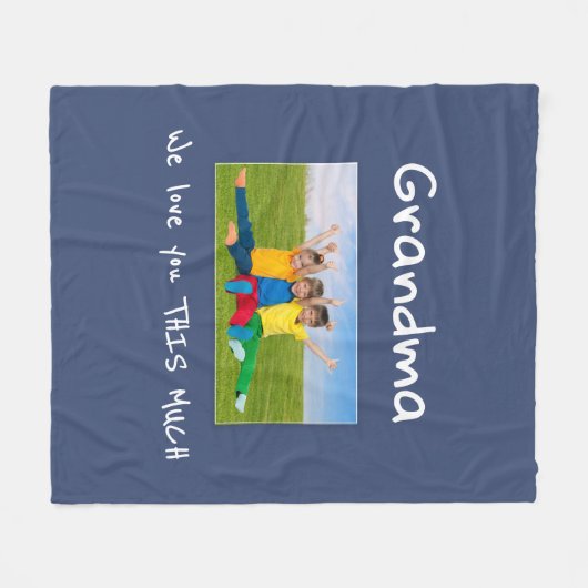 Grandma We Love You This Much Photo Christmas Gift Fleecedecke (Vorderseite (Horizontal))