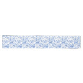 Grandmillennial Blue Toile Roses Floral Table Runn Großer Tischläufer (Horizontal)