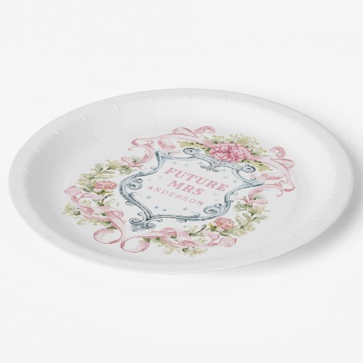 Grandmillennial Floral Wappen | Frau Future Pappteller (Schrägansicht)