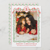 Grandmillennial Holly Christmas Monogram Card Einladung (Vorne/Hinten)