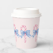 Grandmillennial Pink Candy Canons mit blauen Bows Pappbecher (Vorderseite)