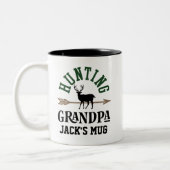 Grandpa Bow Jagd Personalisiertes Bogengeschenk Zweifarbige Tasse (Links)