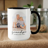 Grandpa Established 20XX Modern Simple Photo Tasse