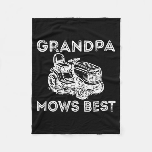 Grandpa Mows Funny Lawn Mower Father's Day Papa  Fleecedecke (Vorderseite)