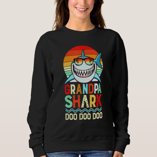 Grandpa Shark Doo Doo Doo Sweatshirt (Vorderseite)