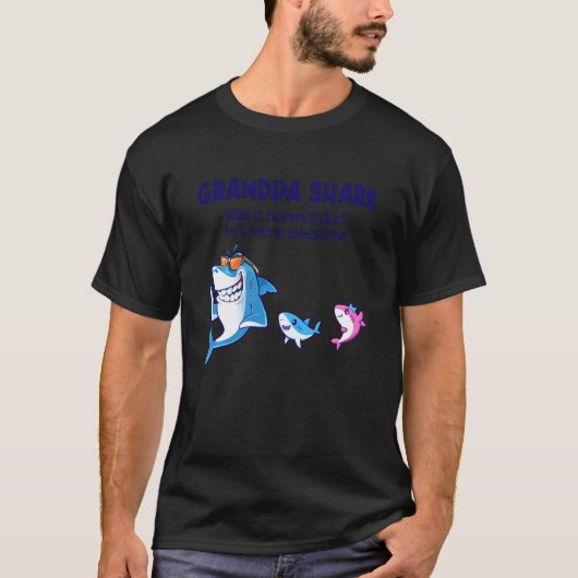 Grandpa Shark Like A Normal Shark But More Awesome T-Shirt (Vorderseite)