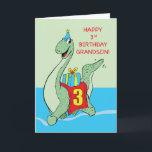 Grandson, 3. Geburtstag Dinosaurier Karte<br><div class="desc">Wenn du weißt,  dass dein lieber Enkel so in Dinosaurier ist,  dann wäre diese Karte mit dem gigantischen Wesen des Covers perfekt für ihn,  um ihn einen glücklichen 3. Geburtstag zu begrüßen.</div>