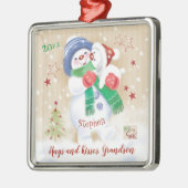Grandson, Snow Boy Hugs Welpe Ornament Aus Metall (Links)