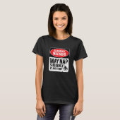 Grandude Warning May Nap Suddenly At Any Time, Sar T-Shirt (Vorne ganz)