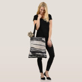 Granit-Stone-Muster - All-Over-Print-Totbeutel Tasche (Am Model)