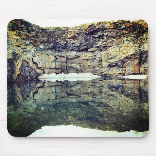 Granitfelswand Reflektion #1 Natur Mousepad (Vorne)