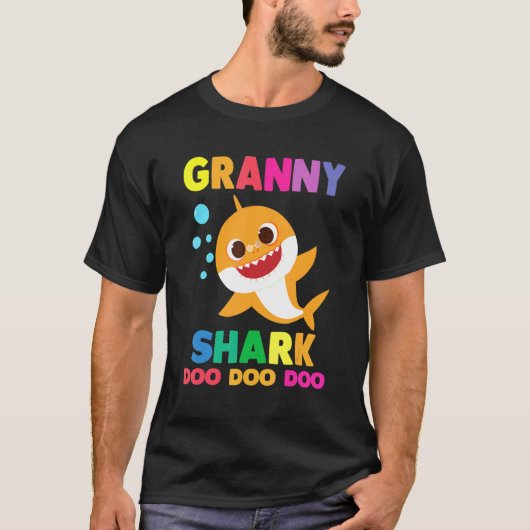 Granny Shark Niedlich Baby Shark Family Matching T-Shirt (Vorderseite)