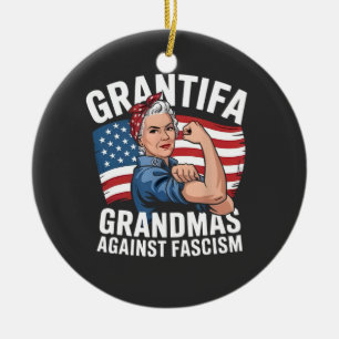 Grantifa Oma gegen Faschismus Kein König USA  Keramik Ornament