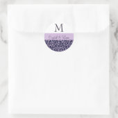 GRAPE und LILAC LILA Damask Wedding Monogram Runder Aufkleber (Tasche)