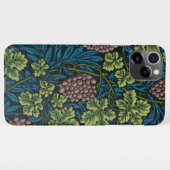  Grapevines with clusters of pink grapes  iPhone Hülle (Rückseite (Horizontal))