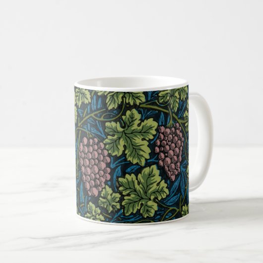  Grapevines with clusters of pink grapes  Kaffeetasse (VorderseiteRechts)