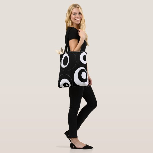 Graph rond noir und blanc tasche (Am Model)