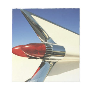 Graphic: Nah-up of fin and taillight on Notizblock