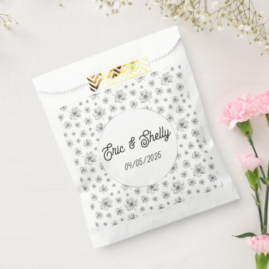 Graphic peonies. geschenktütchen (Versiegelt)