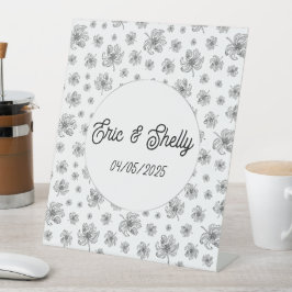Graphic peonies. sockelschild