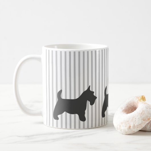 Graphite Terrier auf grauen Streifen Kaffeetasse (Mit Donut)