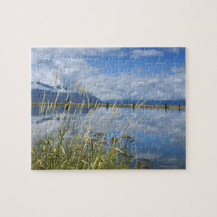 Gras deckt nahe See, Idaho mit Schilf Puzzle
