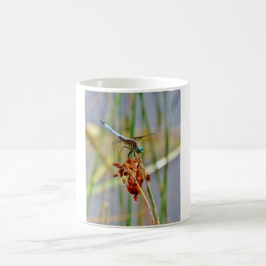 Gras und Dragonfly Kaffeetasse (Mittel)