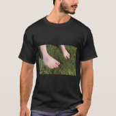 Gras zwischen meinen Zehen T-Shirt (Vorderseite)