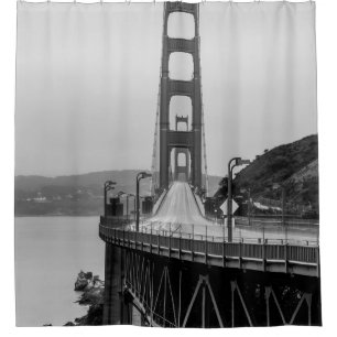GRASCALE FOTOGRAFIE DER KABELBRÜCKE DUSCHVORHANG