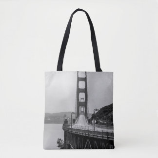 GRASCALE FOTOGRAFIE DER KABELBRÜCKE TASCHE