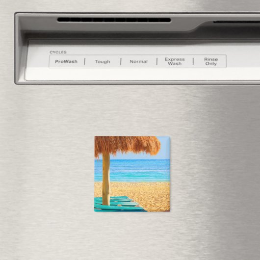 Grass Hut & Loungers On Beach Magnet (In Situ (Geschirrspüler))