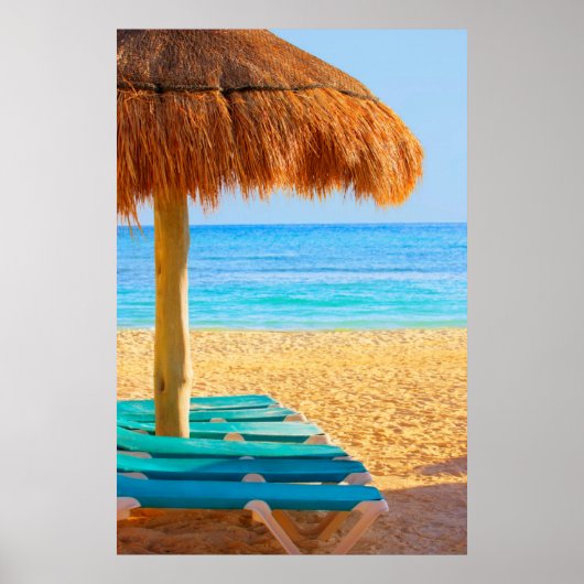 Grass Hut & Loungers On Beach Poster (Vorne)