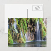 Grassy Cliff mit kleinem Wasserfall Postkarte (Vorne/Hinten)