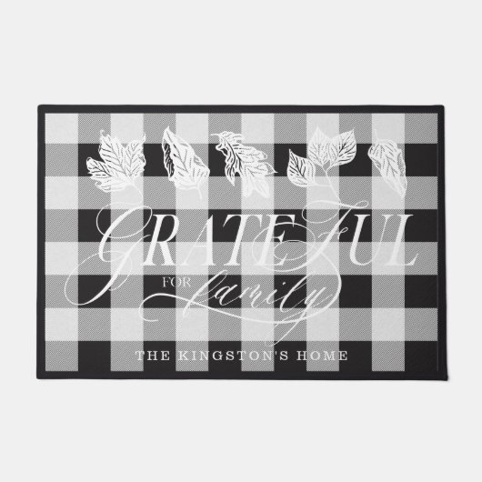 Grateful for Family Custom Name Leaves Black Plaid Fußmatte (Vorderseite)