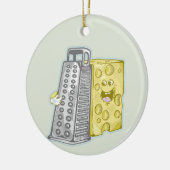 Gratiskäse mit einem großen Fastfood Keramik Ornament (Links)