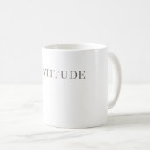 Gratitude Mug – Minimal Typography Design Kaffeetasse (VorderseiteRechts)