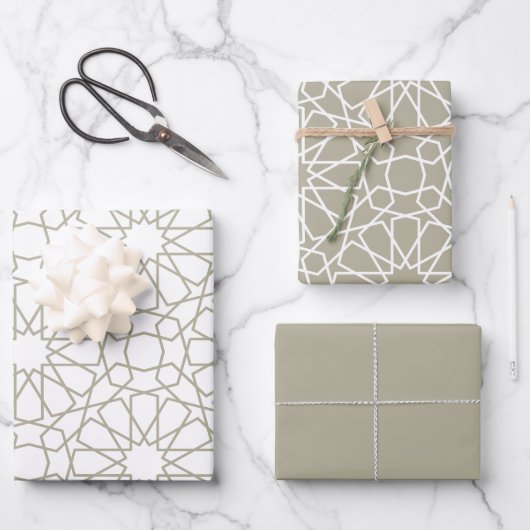 Grau Arabesque Muster Geschenkpapier (Vorderseite)